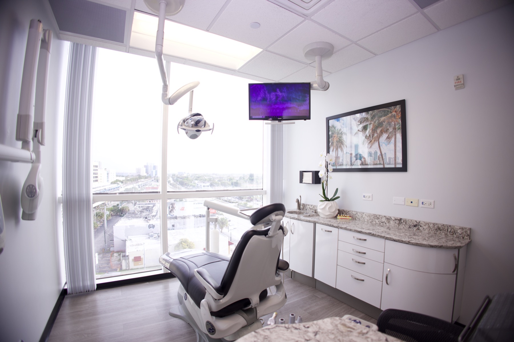 A treatment room at Miami Smile Dental in Pinecrest